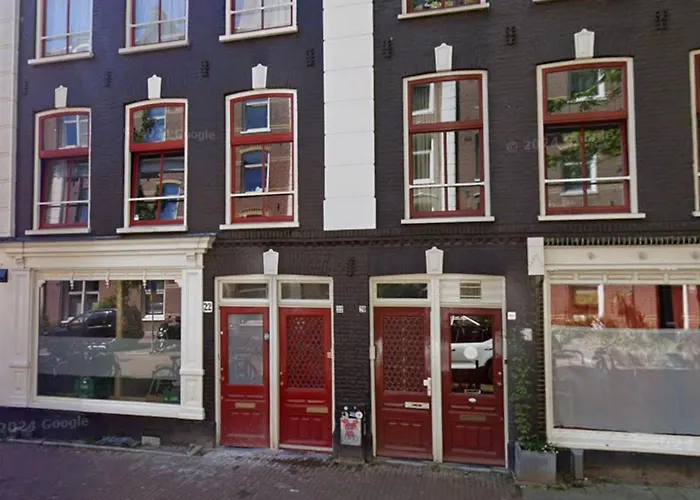 Raul Vlakbik Het Gogh Musem Amszterdam